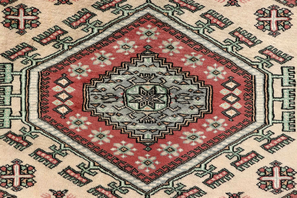 Bisque Caucasian 5' 1 x 8' - No. 58554 - ALRUG Rug Store