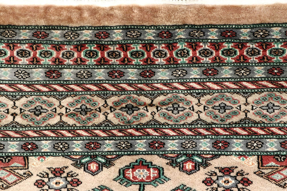 Bisque Caucasian 5' 1 x 8' 1 - No. 58556 - ALRUG Rug Store