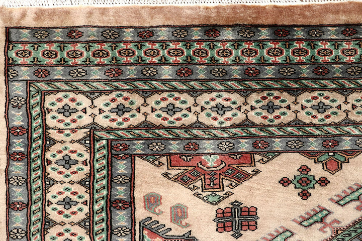 Bisque Caucasian 5' 1 x 8' 1 - No. 58558 - ALRUG Rug Store