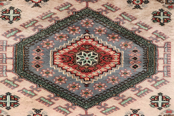 Bisque Caucasian 5' 2 x 7' 7 - No. 58559 - ALRUG Rug Store