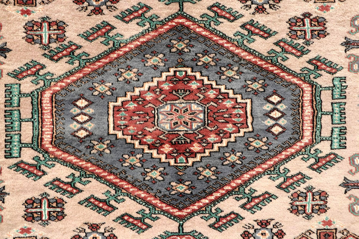 Bisque Caucasian 5' 1 x 8' 2 - No. 58560 - ALRUG Rug Store