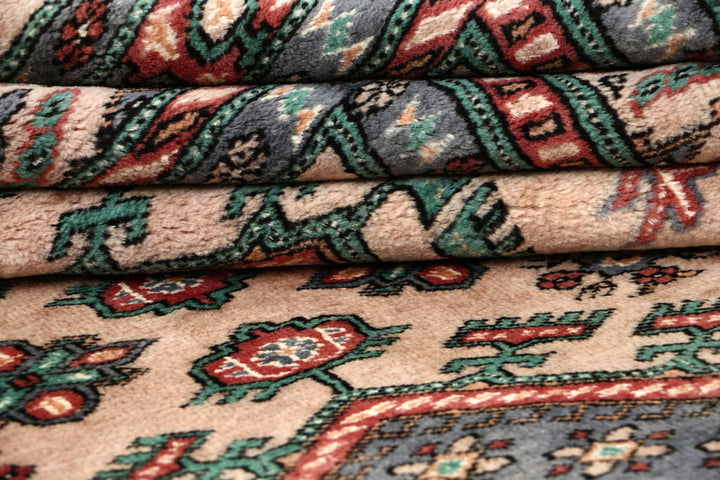 Bisque Caucasian 5' 1 x 8' 2 - No. 58560 - ALRUG Rug Store