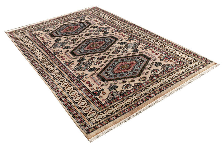 Blanched Almond Caucasian 5' 1 x 7' 7 - No. 58562 - ALRUG Rug Store