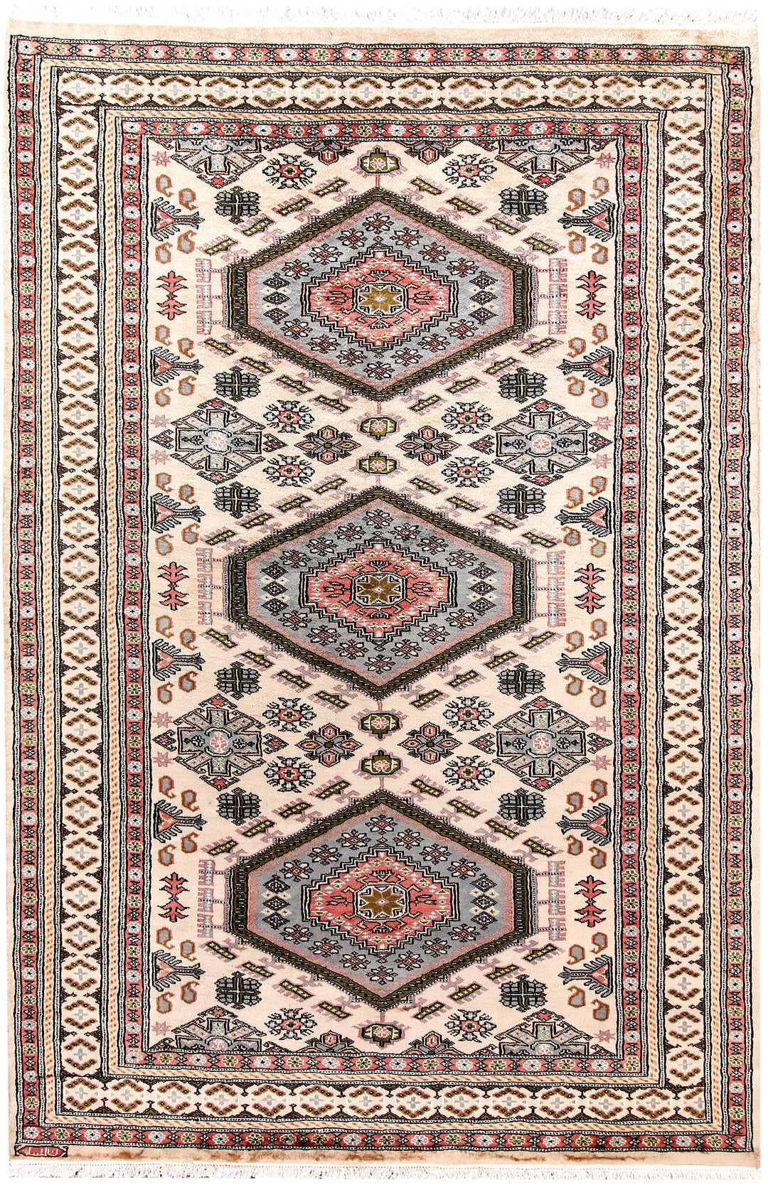 Blanched Almond Caucasian 5' 1 x 7' 7 - No. 58562 - ALRUG Rug Store