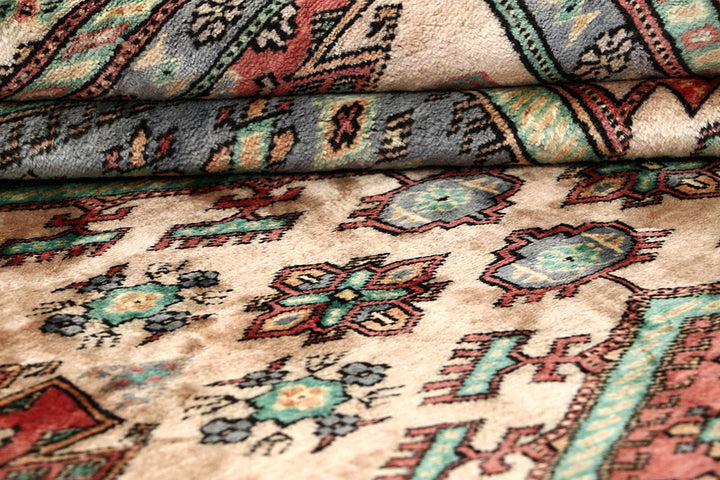 Bisque Caucasian 5' 1 x 8' 6 - No. 58563 - ALRUG Rug Store