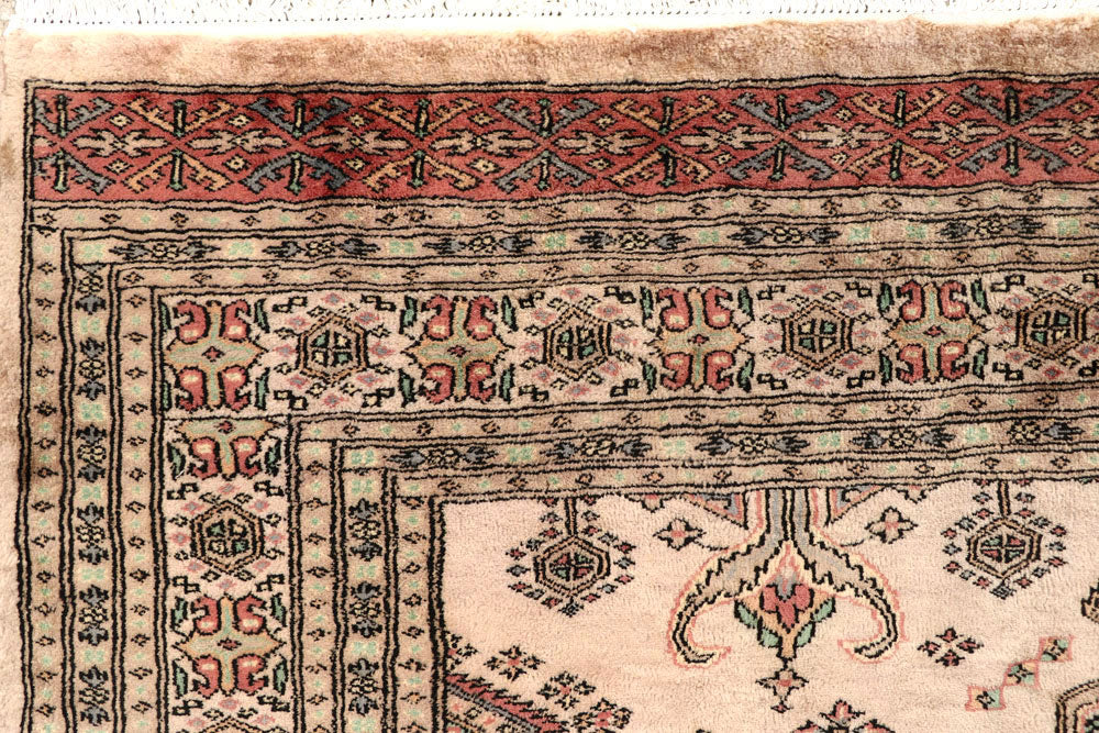 Bisque Caucasian 5' 3 x 8' 4 - No. 58565 - ALRUG Rug Store