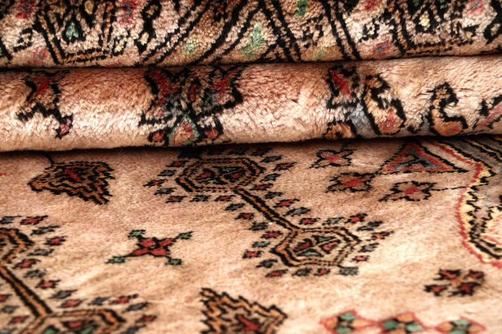 Bisque Caucasian 5' 3 x 8' 4 - No. 58565 - ALRUG Rug Store