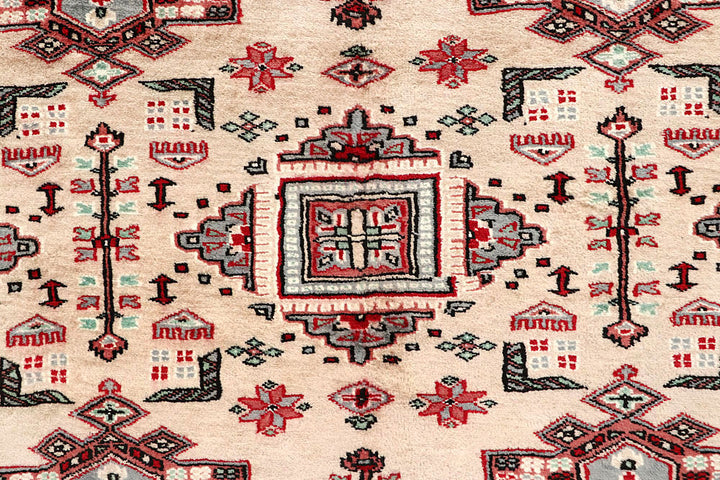 Bisque Caucasian 5' 4 x 7' 10 - No. 58566 - ALRUG Rug Store