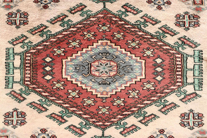 Bisque Caucasian 5' 1 x 8' - No. 58567 - ALRUG Rug Store
