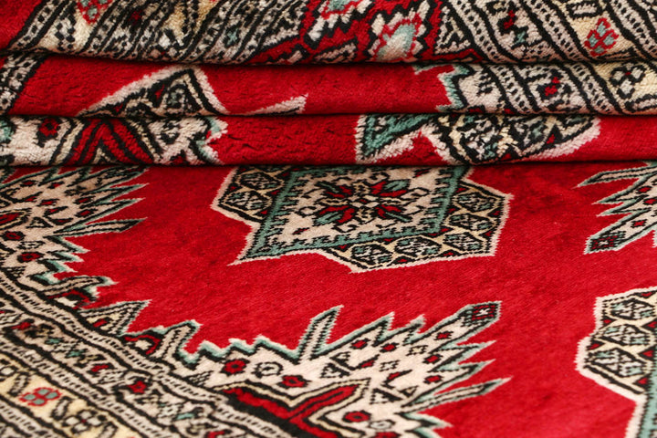 Red Caucasian 4' 11 x 9' 1 - No. 58569 - ALRUG Rug Store