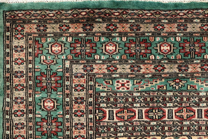 Medium Sea Green Caucasian 5'  3" x 7'  8" - No. QA45527