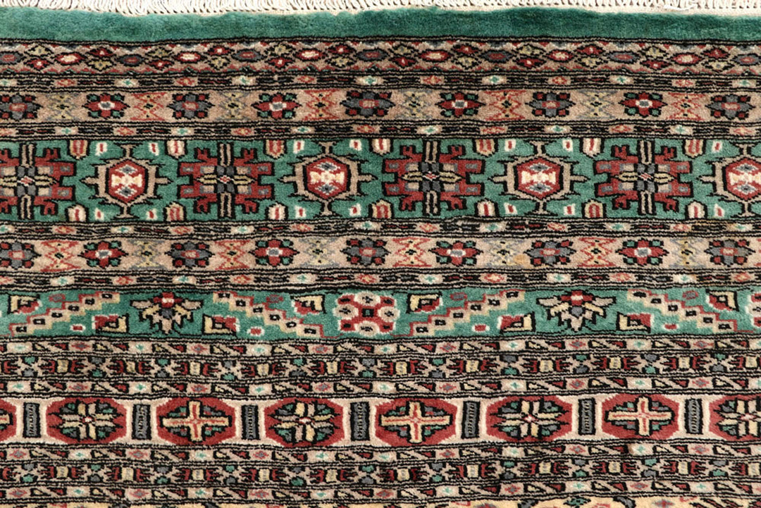 Medium Sea Green Caucasian 5'  3" x 7'  8" - No. QA45527
