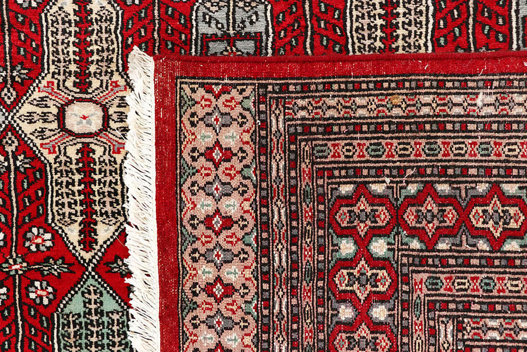 Firebrick Caucasian 6'  9" x 6'  2" - No. QA12693