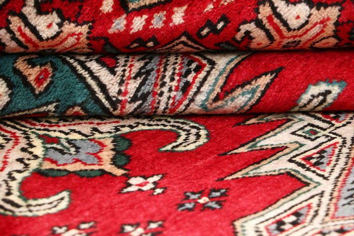 Red Caucasian 6'  7" x 7' " - No. QA28205