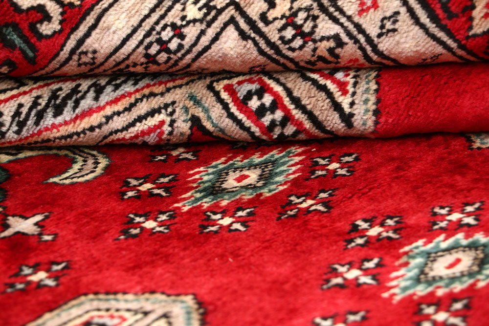 Firebrick Caucasian 6' 9 x 7' 3 - No. 58579 - ALRUG Rug Store