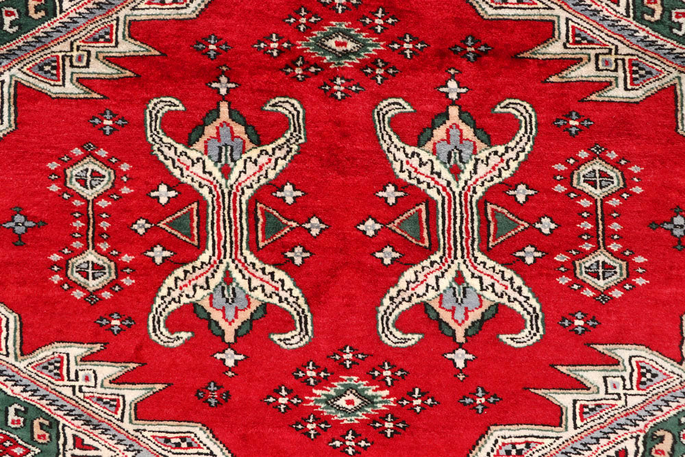 Firebrick Caucasian 6' 11 x 6' 11 - No. 58580 - ALRUG Rug Store