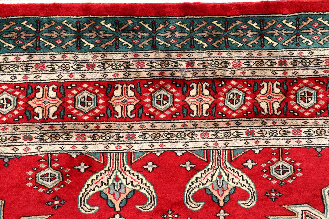 Firebrick Caucasian 7'  1" x 6'  9" - No. QA59830