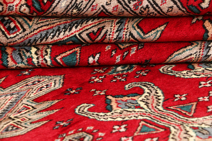 Red Caucasian 6' 9 x 8' 7 - No. 58584 - ALRUG Rug Store