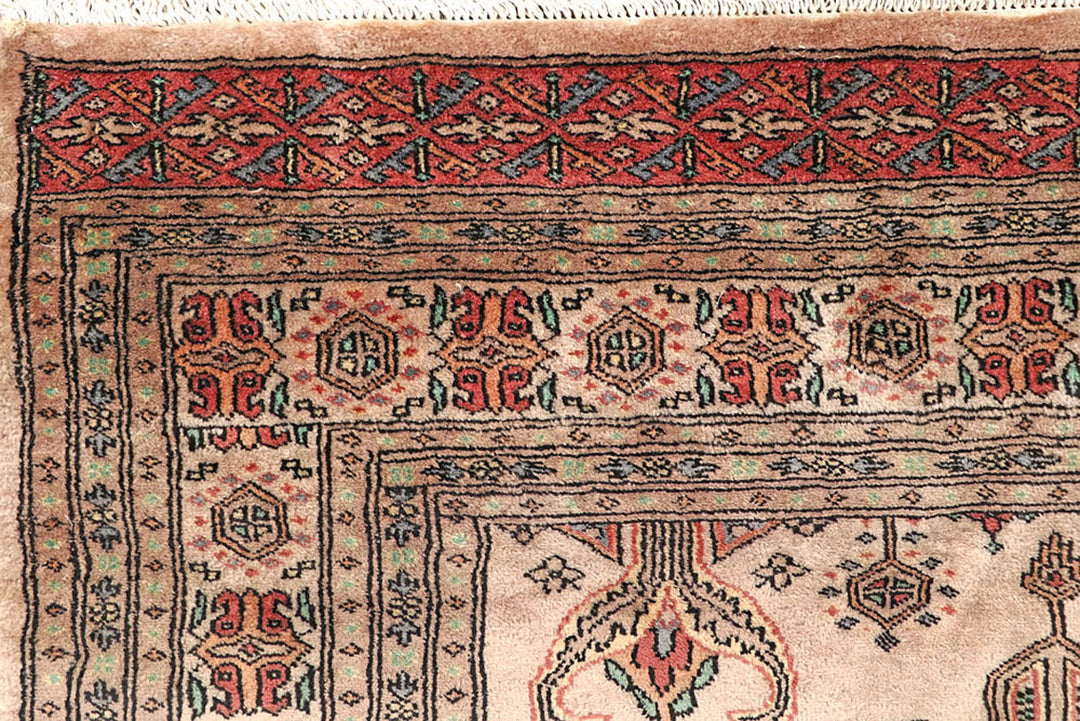 Bisque Caucasian 6'  11" x 7' " - No. QA75170