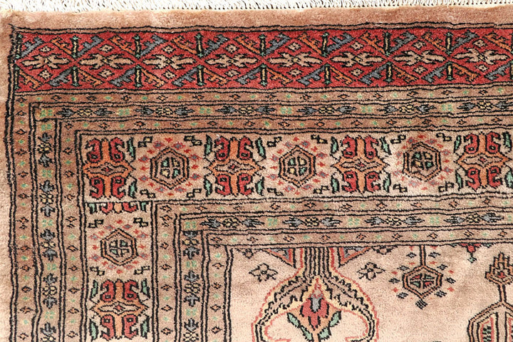 Bisque Caucasian 6'  11" x 7' " - No. QA75170