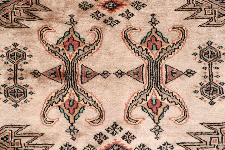 Bisque Caucasian 6' 11 x 7' - No. 58595 - ALRUG Rug Store