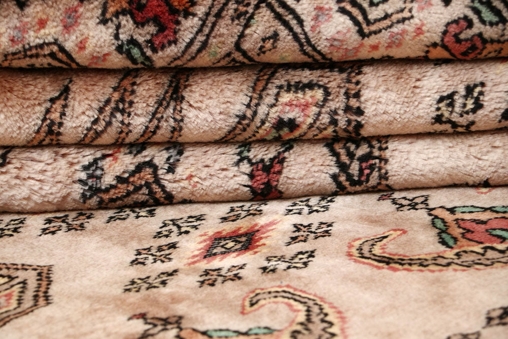 Bisque Caucasian 6' 11 x 7' - No. 58595 - ALRUG Rug Store