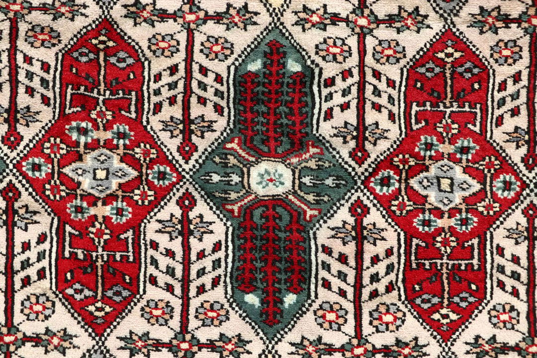 Bisque Caucasian 6'  11" x 7'  2" - No. QA30371