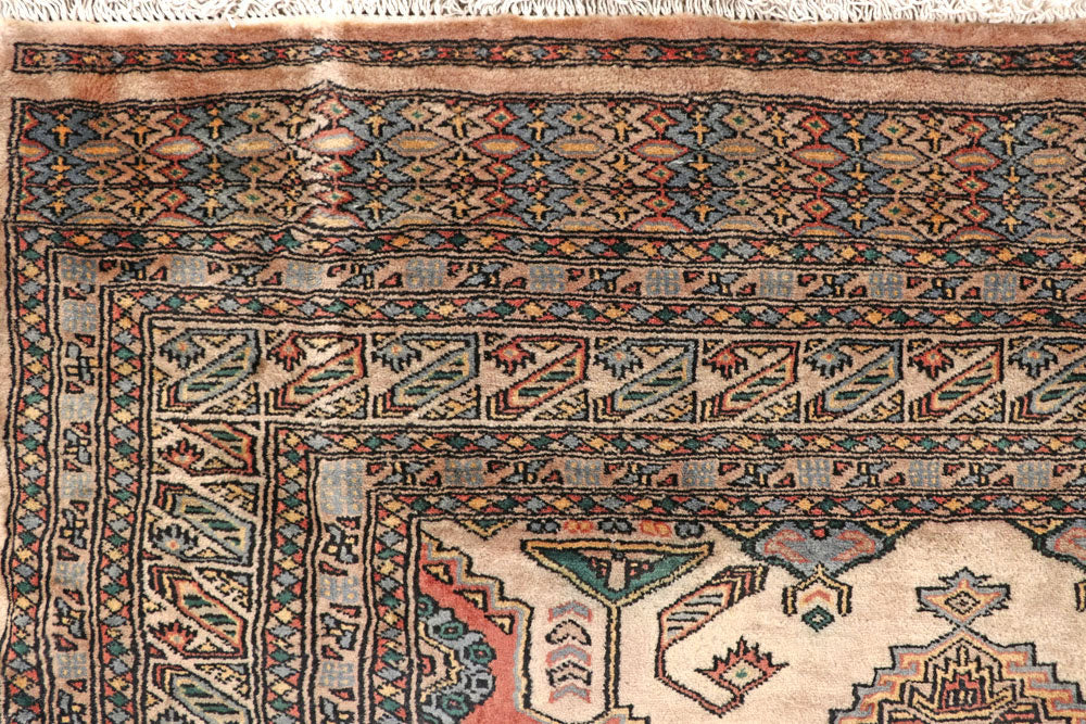 Bisque Caucasian 6' 9 x 7' 1 - No. 58602 - ALRUG Rug Store