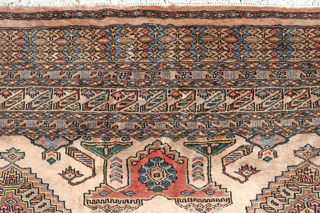 Bisque Caucasian 6'  9" x 7'  1" - No. QA42526