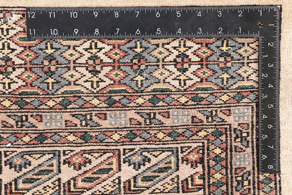 Bisque Caucasian 6' 9 x 7' 1 - No. 58602 - ALRUG Rug Store