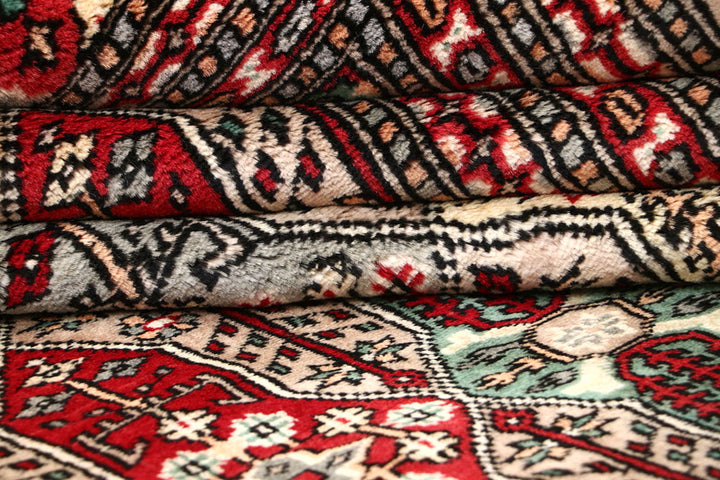 Bisque Caucasian 6' 11 x 7' 1 - No. 58603 - ALRUG Rug Store