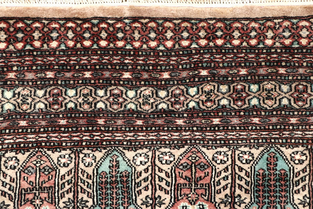 Bisque Caucasian 6' 8 x 7' 7 - No. 58604 - ALRUG Rug Store
