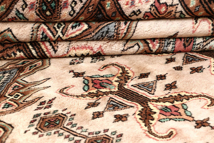 Bisque Caucasian 6'  10" x 6'  10" - No. QA48084