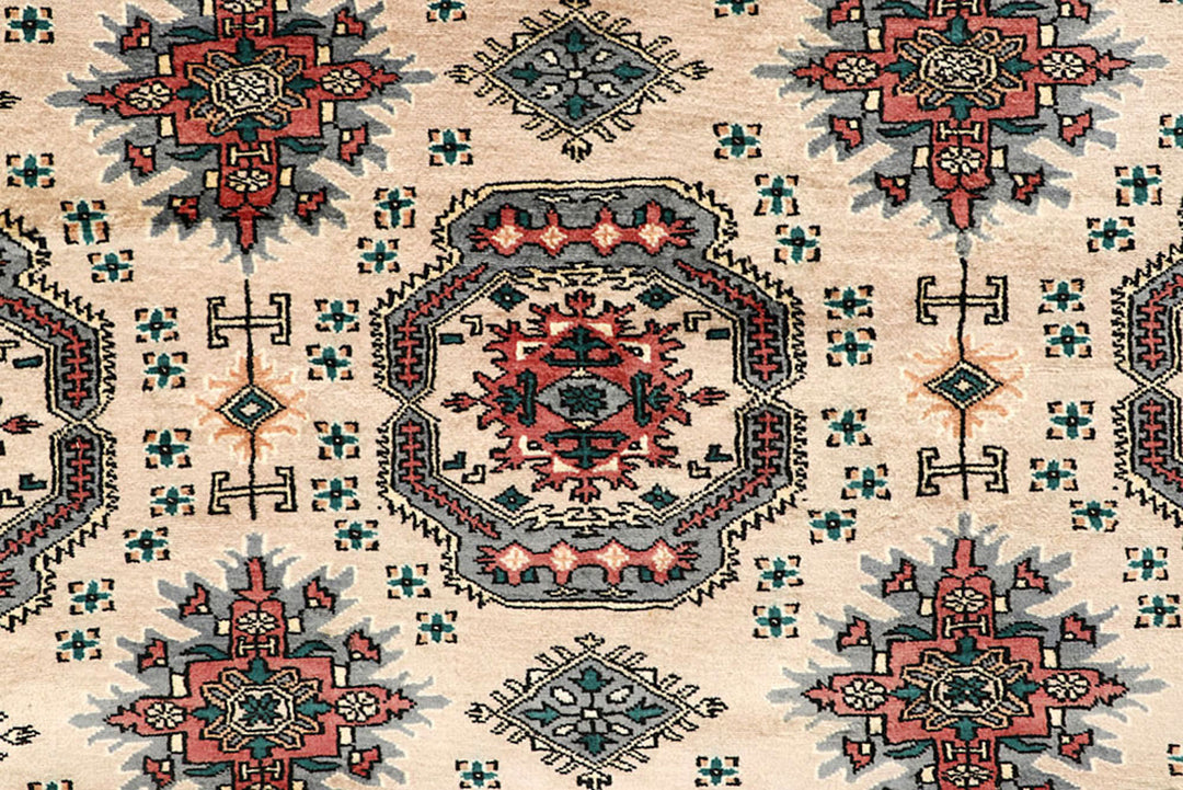 Bisque Caucasian 6'  11" x 7'  5" - No. QA67069