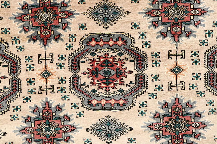 Bisque Caucasian 6'  11" x 7'  5" - No. QA67069