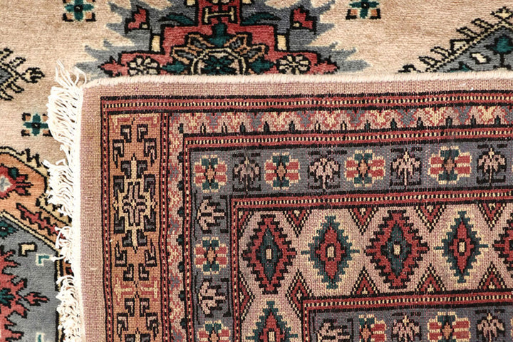 Bisque Caucasian 6'  11" x 7'  5" - No. QA67069