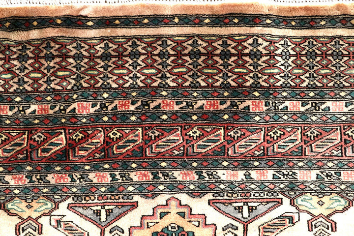 Bisque Caucasian 6'  8" x 7'  3" - No. QA98212