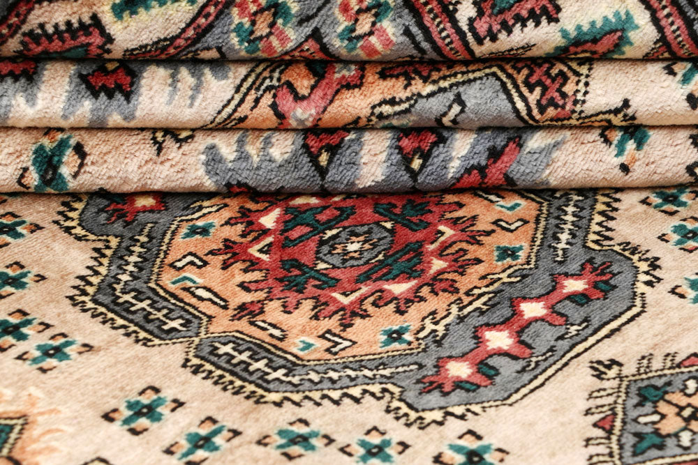 Bisque Caucasian 6' 11 x 7' 7 - No. 58613 - ALRUG Rug Store