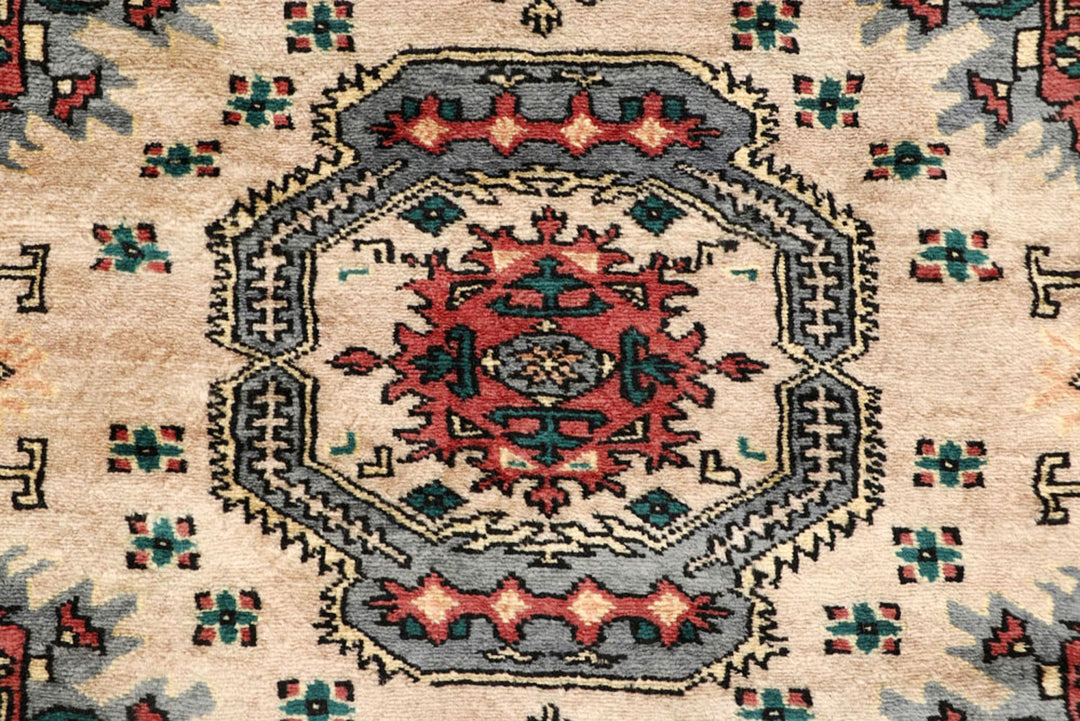 Bisque Caucasian 7'  x" 7'  5" - No. QA30340