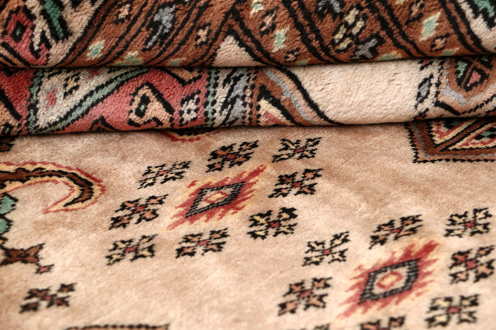 Bisque Caucasian 6' 11 x 6' 9 - No. 58617 - ALRUG Rug Store