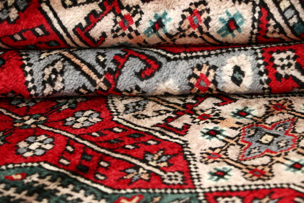 Red Caucasian 6' 8 x 6' 8 - No. 58619 - ALRUG Rug Store