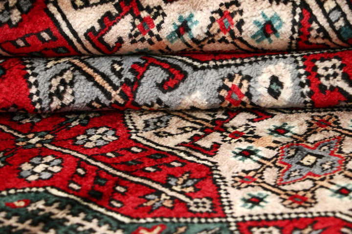 Red Caucasian 6' 8 x 6' 8 - No. 58619 - ALRUG Rug Store