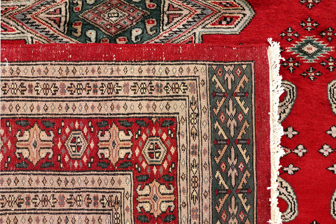 Red Caucasian 6'  11" x 6'  10" - No. QA28449