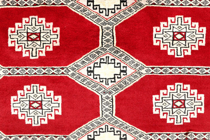 Red Jaldar 4'  6" x 6'  7" - No. QA71593