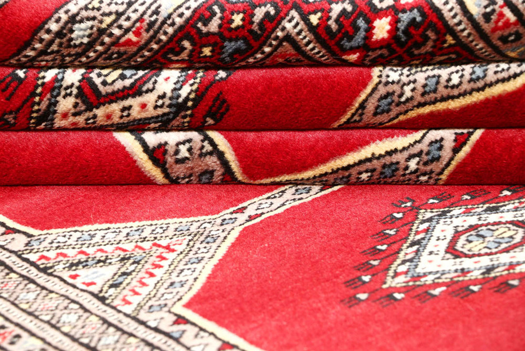 Red Jaldar 4'  7" x 6'  10" - No. QA60252