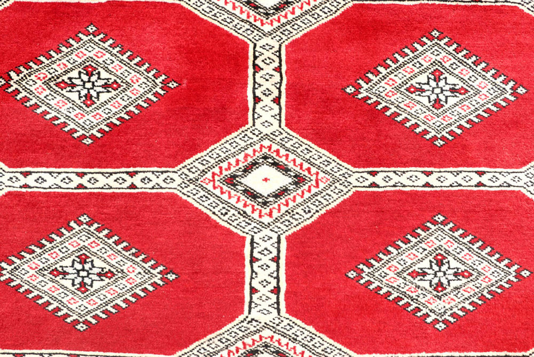 Red Jaldar 4'  6" x 6'  5" - No. QA26665