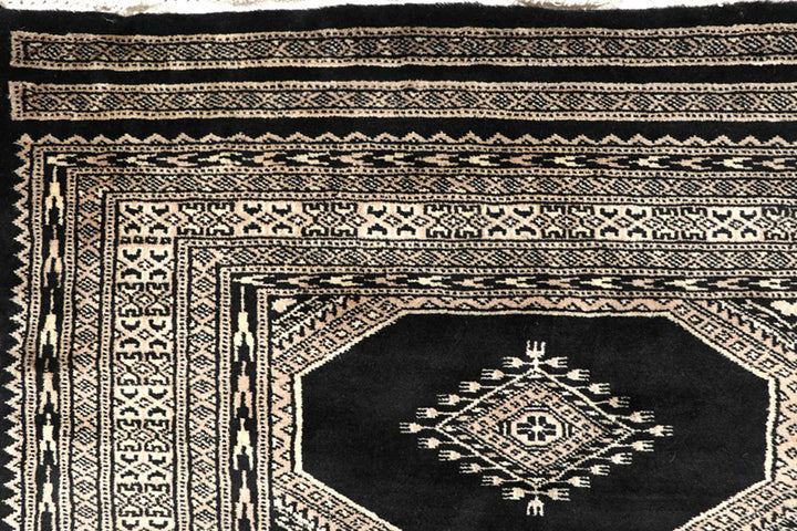 Black Jaldar 4'  6" x 6'  5" - No. QA25737