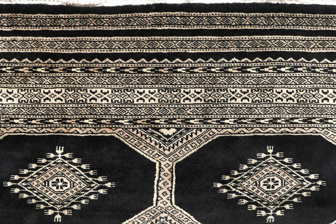 Black Jaldar 4'  6" x 6'  5" - No. QA25737