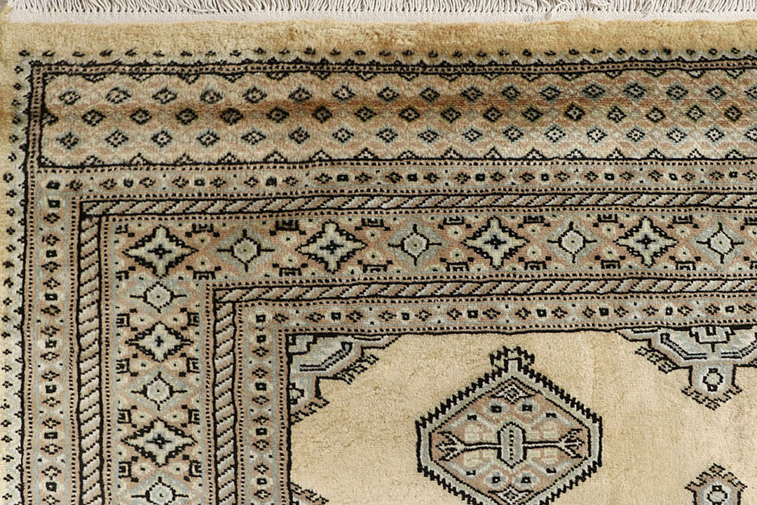 Moccasin Jaldar 4'  7" x 6'  5" - No. QA43331