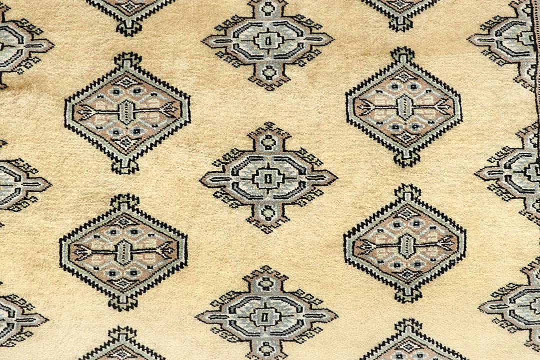 Moccasin Jaldar 4'  7" x 6'  5" - No. QA43331